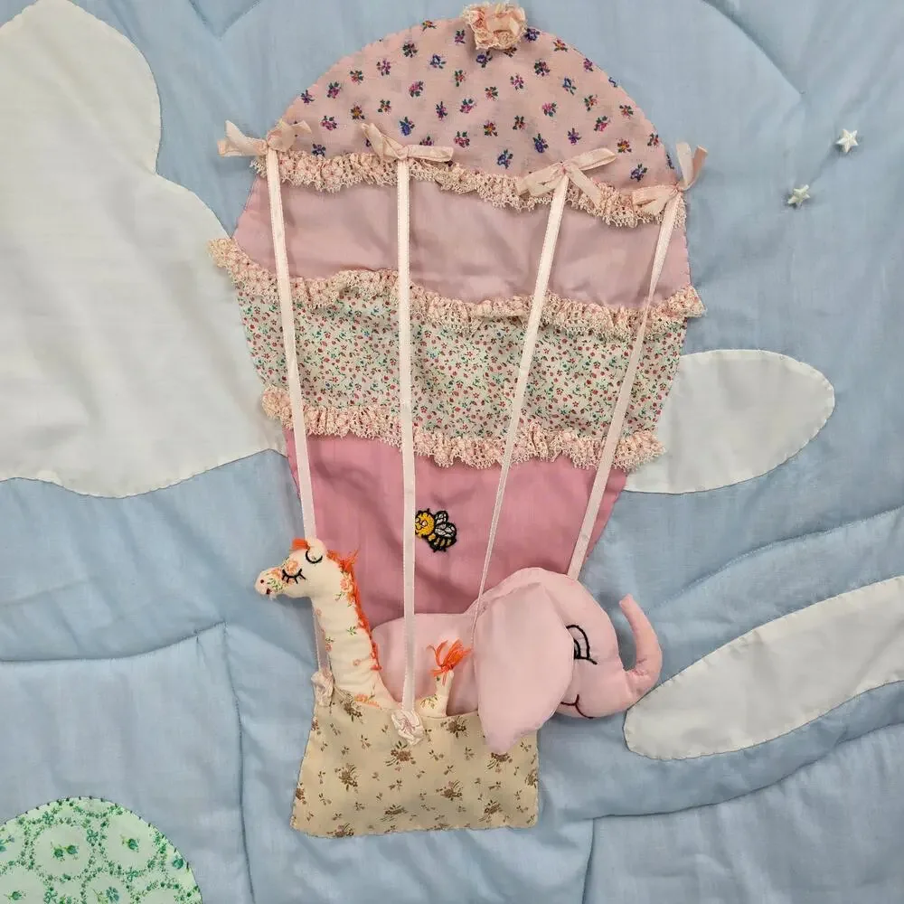 Handmade Vintage Appliqué Nursery‎ Quilt